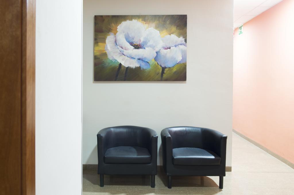 Hostal Drassanes Barcelona Ngoại thất bức ảnh