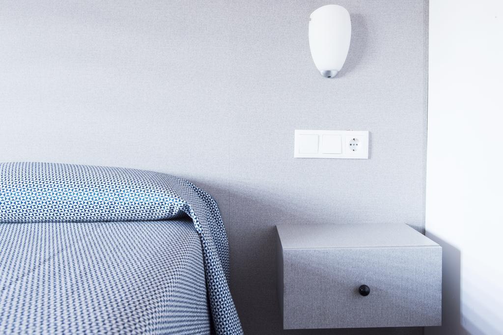 Hostal Drassanes Barcelona Ngoại thất bức ảnh
