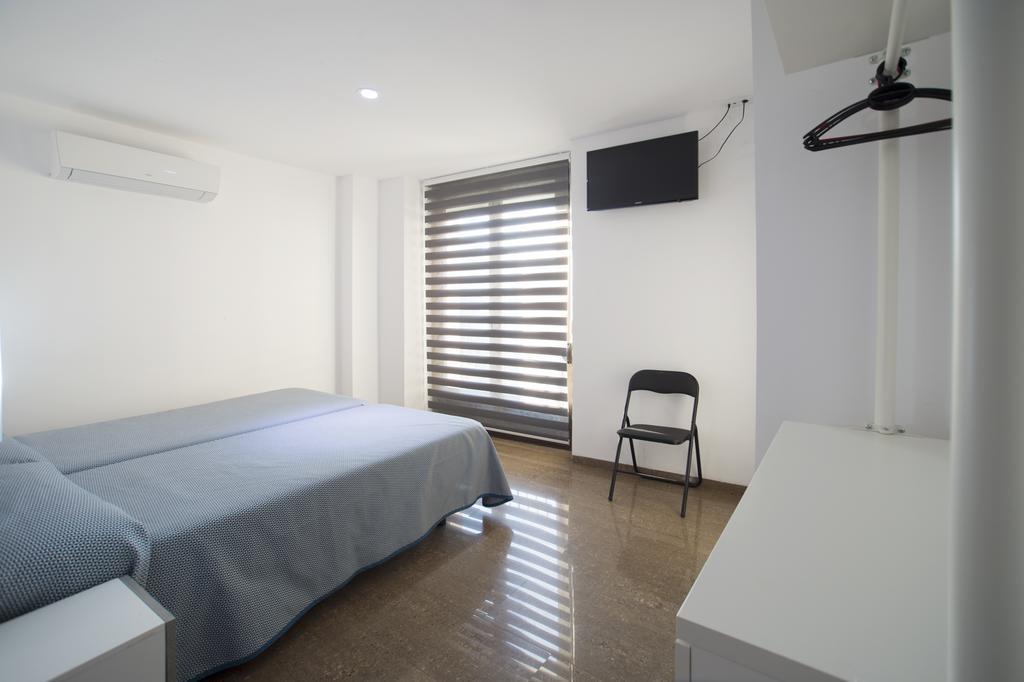 Hostal Drassanes Barcelona Ngoại thất bức ảnh