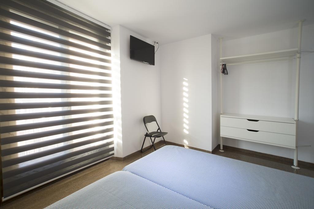 Hostal Drassanes Barcelona Ngoại thất bức ảnh